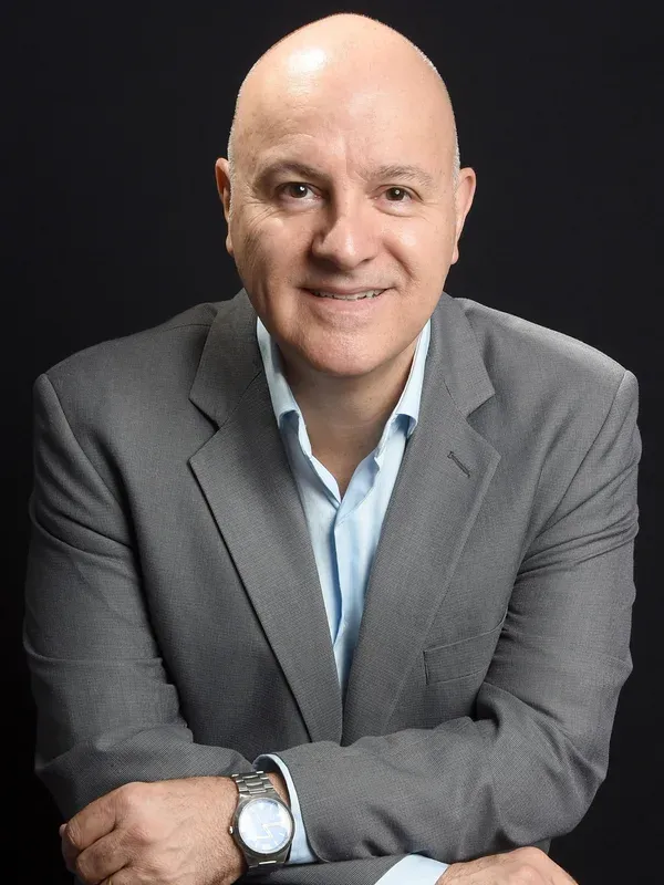 Retrato de Gustavo Schechtel.